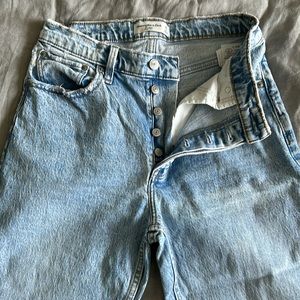 Abercrombie “The Dad” ankle cropped denim jeans